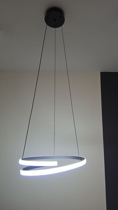 Lampa sufitowa wisząca   LED 3 kolory