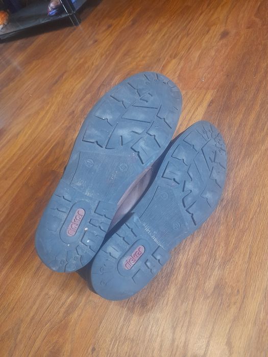 Продам берці Rieker