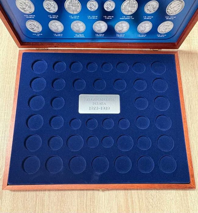 Duża kaseta kolekcjonerska na monety