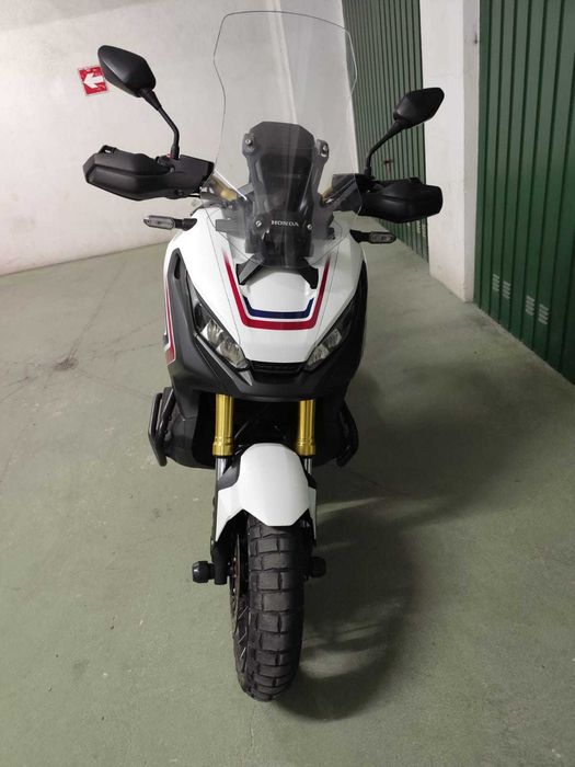 Honda X-ADV 750 Matte Pearl Glare White