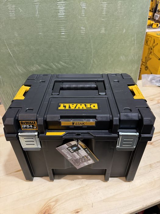 Ящик DeWalt DWST83346-1, IP54, TSTAK 2.0 з лотком