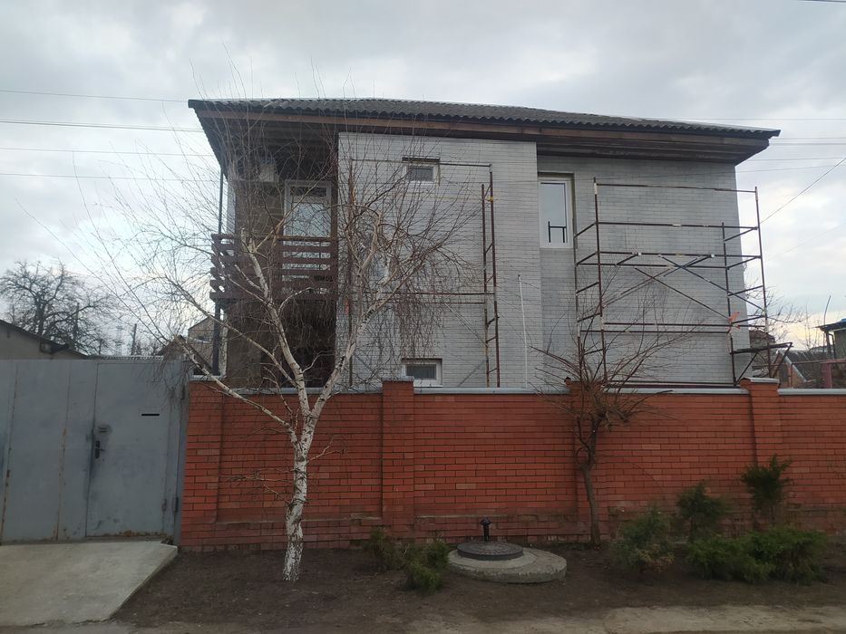 Продам дом  130 кв .м.2этажа.Свой.