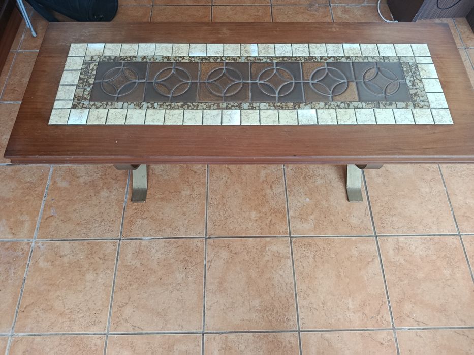 Mesa de centro em madeira
