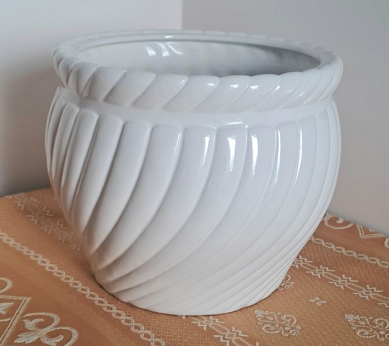 Vaso em cerâmica, branco medidas nas fotos