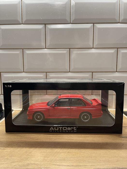 Autoart BMW M3 E30 1:18 stan bardzo dobry minichamps otto norev bbr cmc