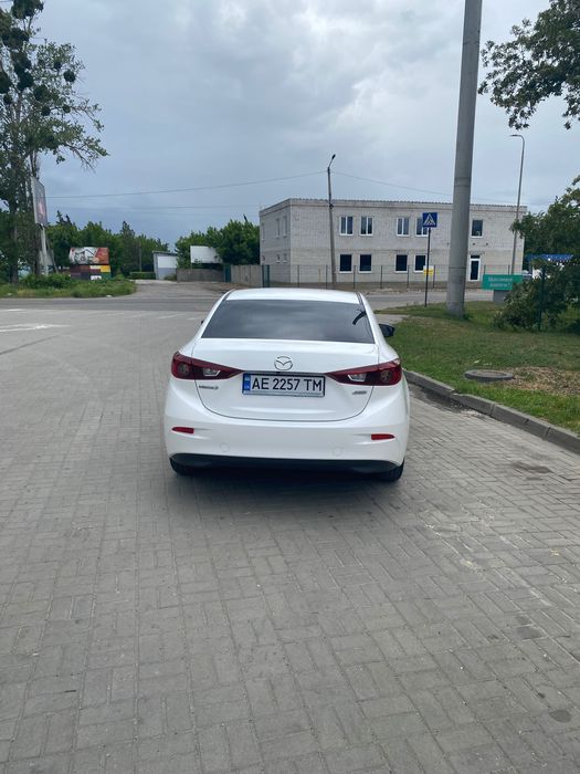 Mazda 3 2016 год