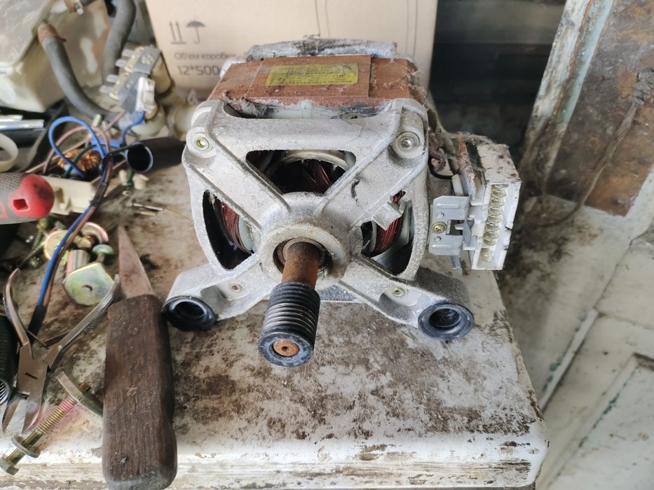 Продам двигатель на стиральную машину ,LG WD 80250SP