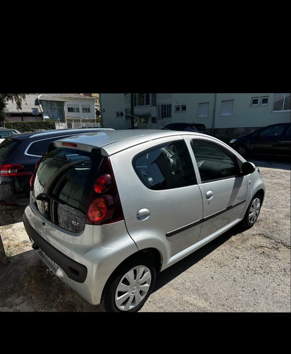 Peugeot 107  Active — photo 2