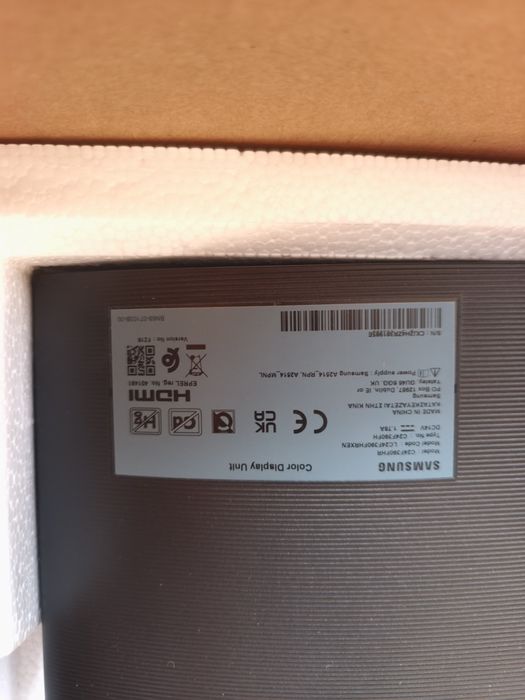 Monitor curvo Samsung - em estado como novo!