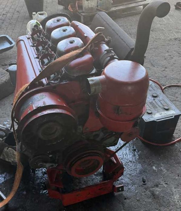 Silnik Deutz Fahr F4L912- 4cyl 55KM kombajn Fahr 600,750, ładowarka