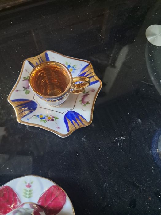 Varias chavenas miniaturas