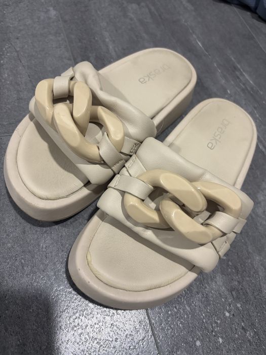 Шлепанцы леткие женские