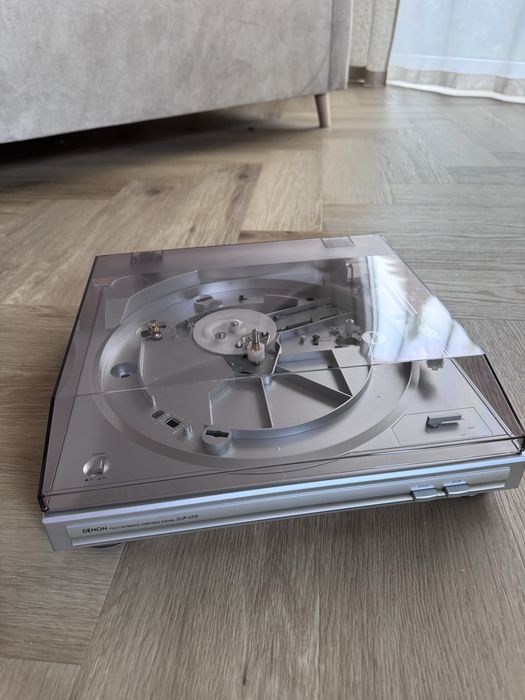 Gramofon Denon DP-29F