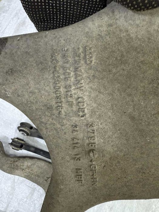 Ричаги задни задньої балки левий правий  а4 б8 Audi Q5 Ауди Кью 09-17