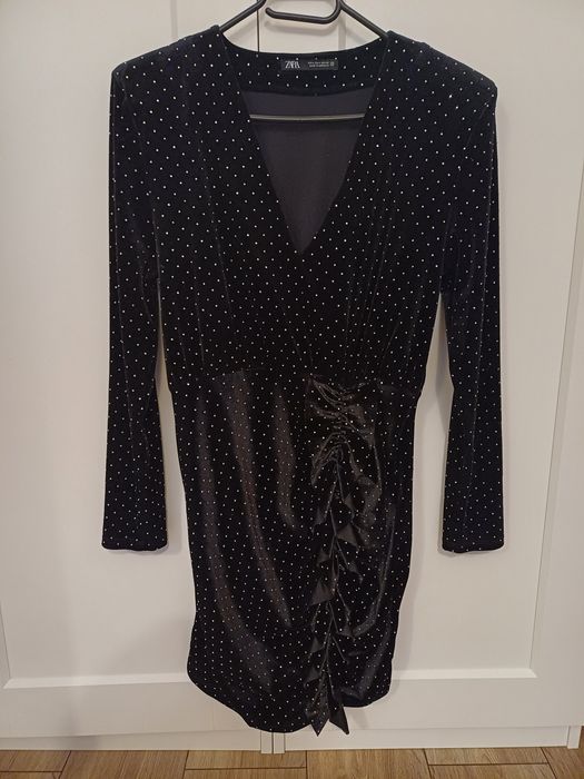 Czarna sukienka Zara L 40 mini cyrkonie marszczenia imprezowa