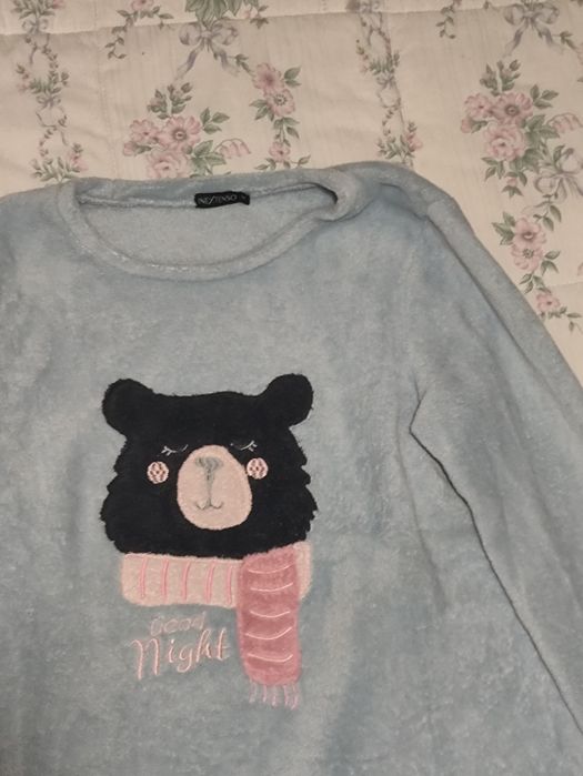 Pijama Auchan tamanho M de mulher