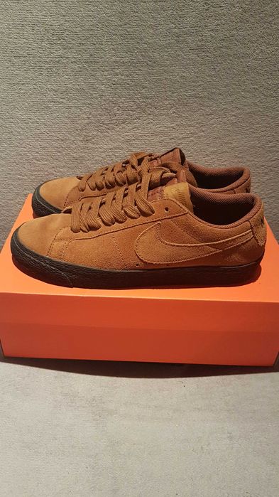 BUTY NIKE SB BLAZER LOW (light British Tan / Black)