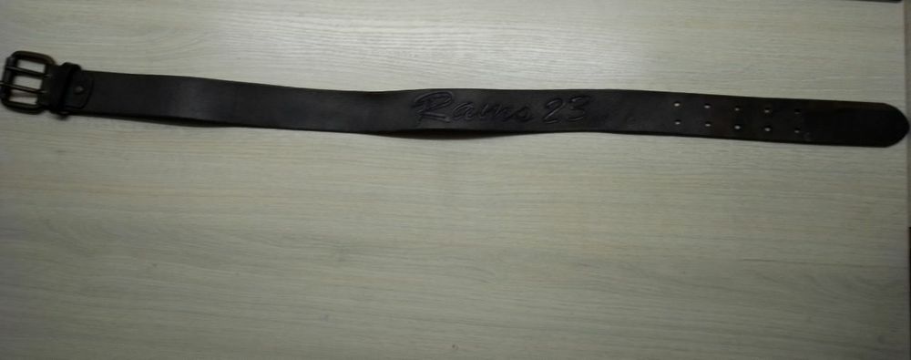 Широкі джинси унісекс