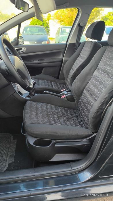 Peugeot 307 1.4 16V AC em muito bom estado geral