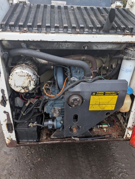 Miniładowarka Bobcat 743