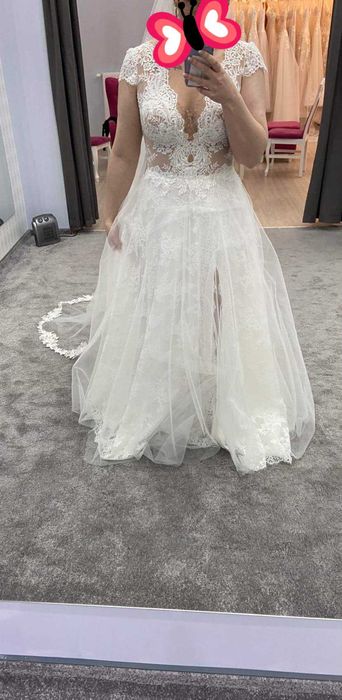 Suknia ślubna koronkowa ivory Kelly