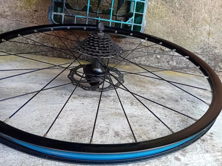 Roda traseira 27,5 semi-nova
