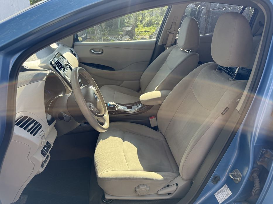 Nissan Leaf 2012