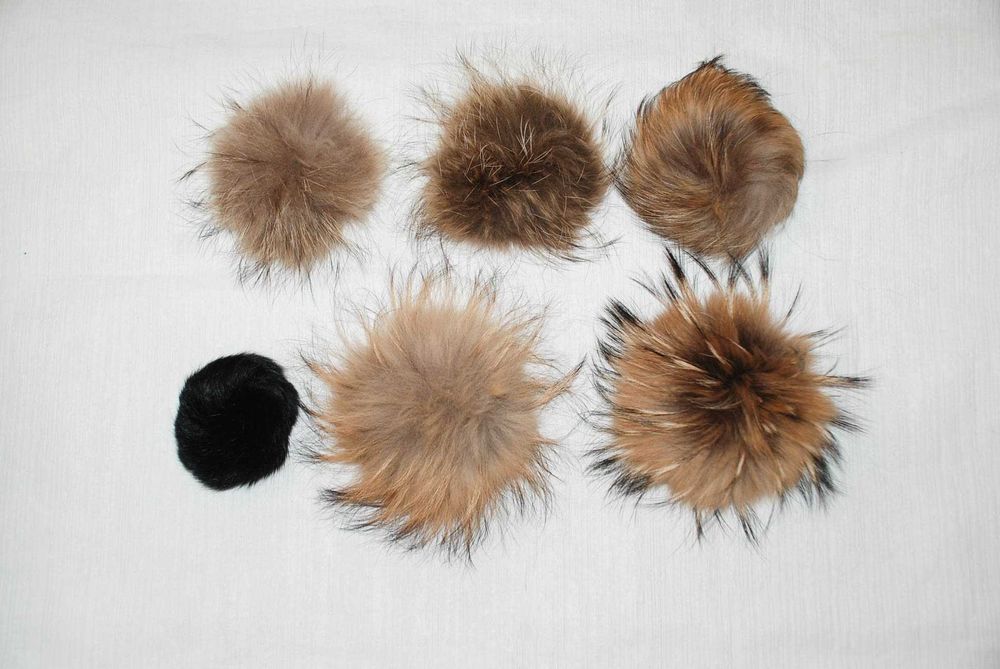 Балабон помпоны балабоны на шапку для шапки   енот енота.