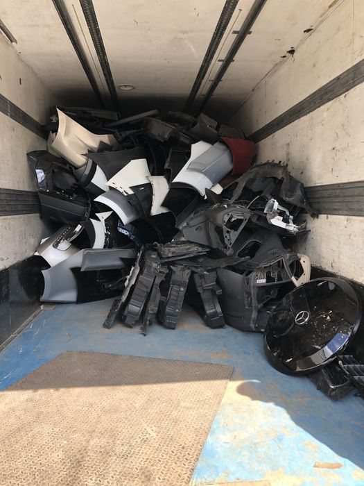 Гурт автозапчастин з Німеччини