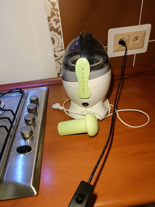 Sokowirówka KAROTKA