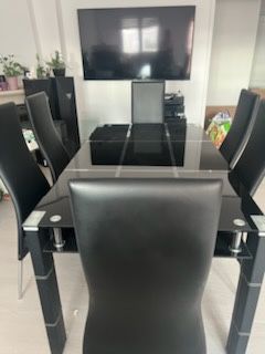 Mesa com caseiras