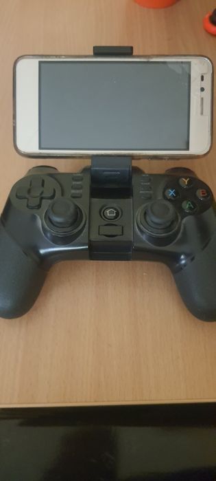 Игровой джойстик для телефона