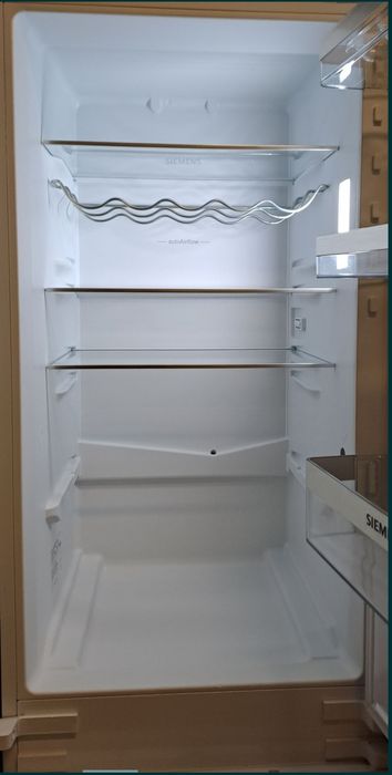 Frigorífico de encastrar Siemens
