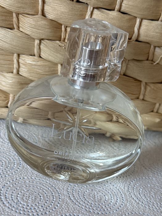Lucia Oriflame zapach dla kobiet 2006 roku