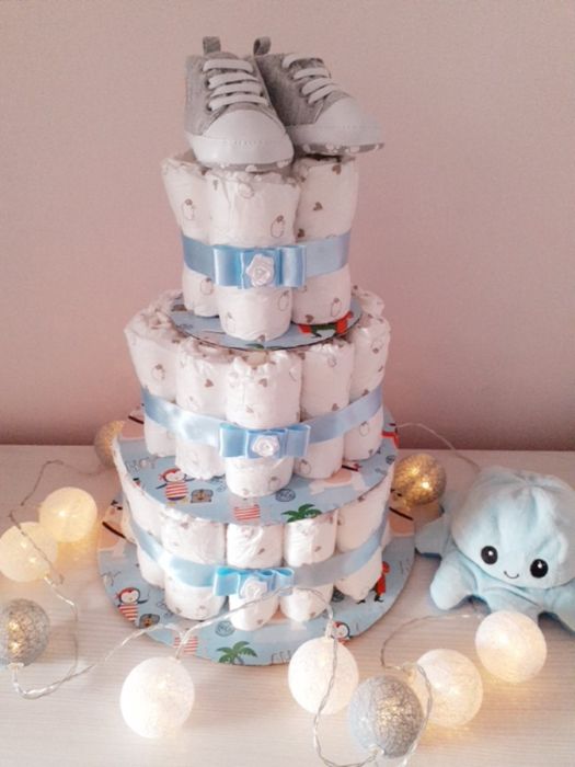 3 poziomowy tort z pieluszek/pampersów idealny na prezent chrzest