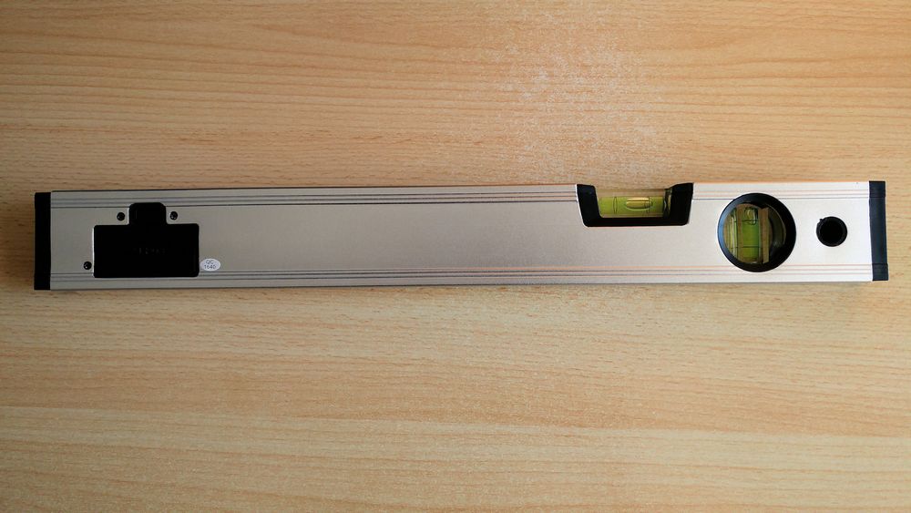 Nível de bolha digital com régua de 400 mm e ímanes de fixação
