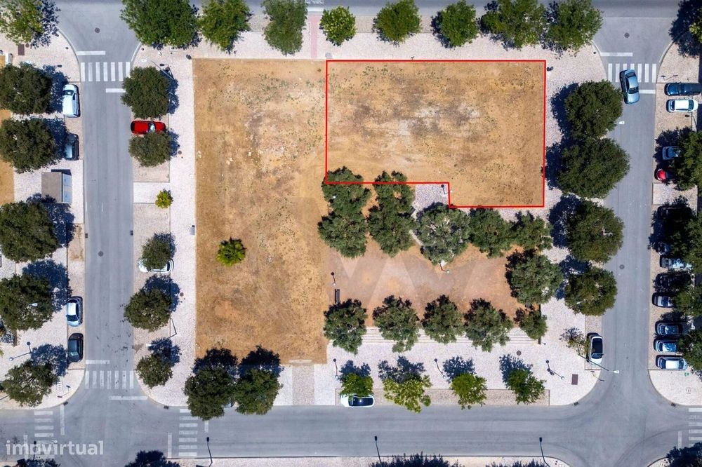 Terreno para construção de Prédio em Loulé