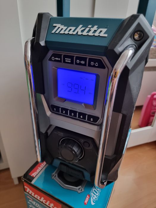 Radio Makita mr001g