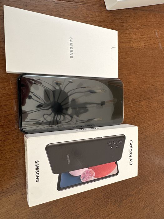 Samsung A13 novo, ainda embalado.