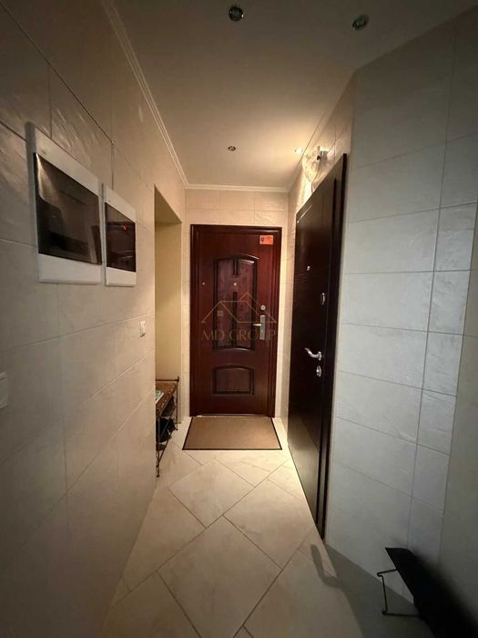 Продаж квартири мансарда в центрі міста по вулиці Мельника. Програми!!!