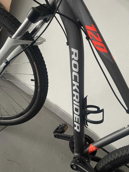 Bicicleta de adulto em muito bom estado. Ainda com garantia.