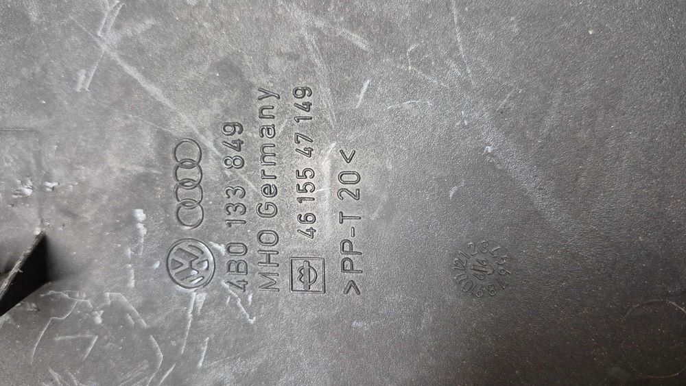 AUDI A4 B5/ A6 C5/ PASSAT B5 ETC - Tampa Caixa do Filtro Ar 4B0,133849