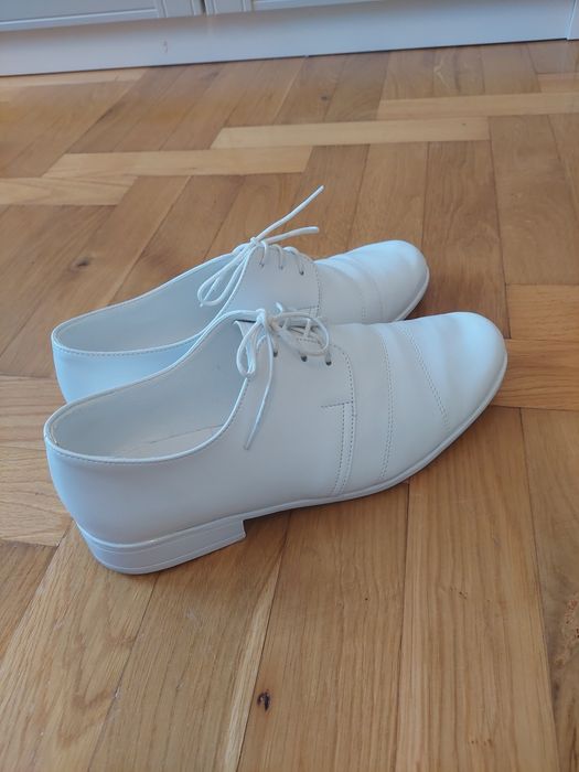 Buty białe komunijne 34