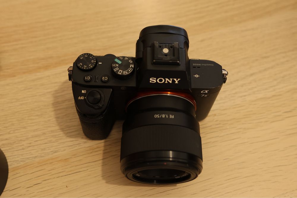 Sony a7ii + FE 50mm F1.8 +lente polarizado