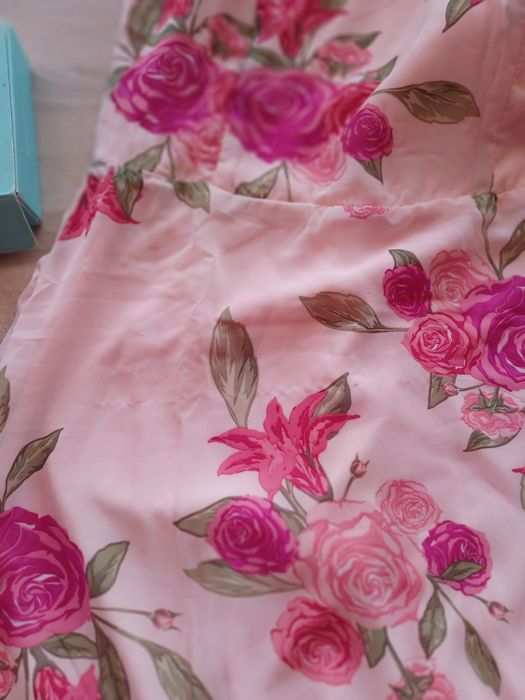 Nowa sukienka rozmiar 34