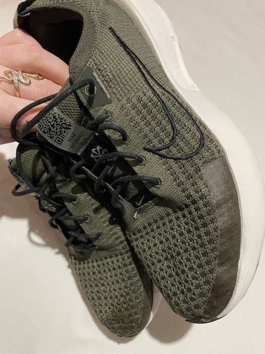 Кроссовки NIKE оригинал беговые хаки зеленые