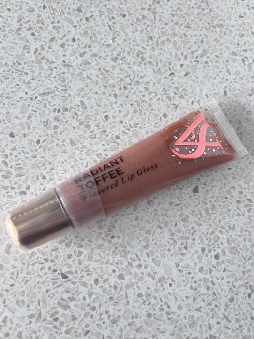 Блиск Victoria's Secret Вікторія Сікрет блеск  radiant toffee