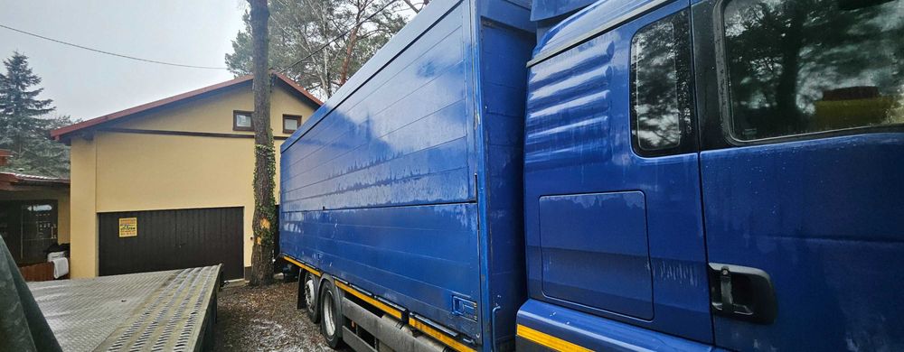 Zabudowa Man tga ,garaż,pakamera,kontener. Otwierane boki.