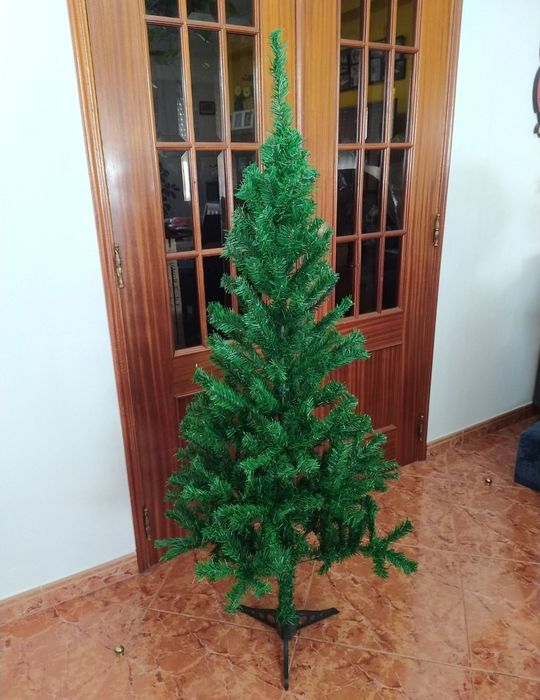 Árvore de natal casa quarto apartamento vivenda escritório gabinete.