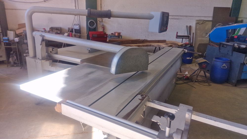 Esquadrejadora sac com subida descida eletrica e paralela eletrica